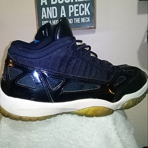Jordan retro 11s IE - Picture 1 of 2